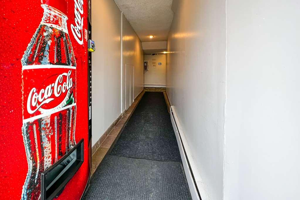 فيلا موتيل إيكونو لودج فيليدج كالجاري YYC المرافق الصورة